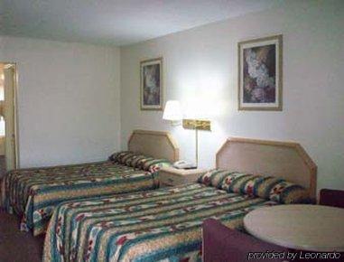 Knights Inn Мерфрісборо Номер фото